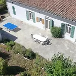 בית כפרי D'etape Et De Sejour- Domainesalamandre-fr - Piscine, Nature, Gr65 Et Teletravail לוזרט