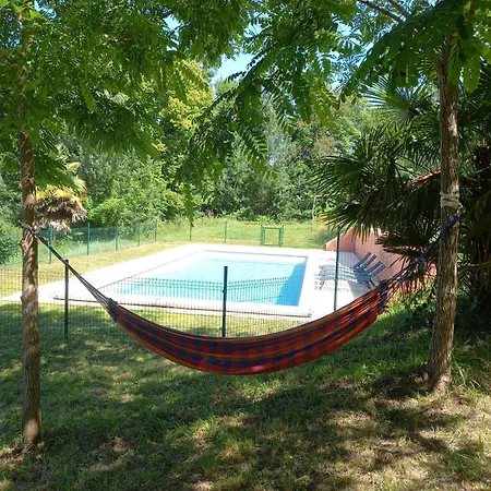 Domaine La Salamandre - Piscine & Foret Privee, Vue Sur Vallee בית כפרי לוזרט