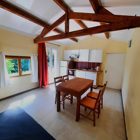 בית כפרי Domaine La Salamandre - Piscine & Foret Privee, Vue Sur Vallee *