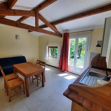 Gîte La Salamandre - Piscine, nature, GR35 et télétravail Casa rural